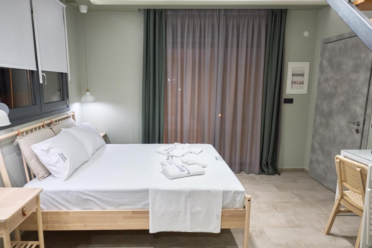 Oisymi Luxury Studios Néa Péramos Eksteriør bilde
