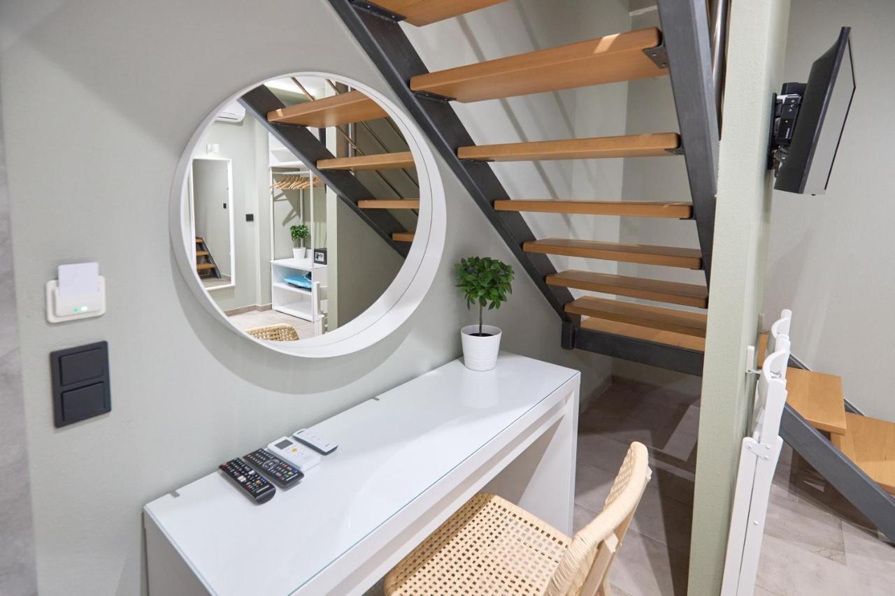 Oisymi Luxury Studios Néa Péramos Eksteriør bilde