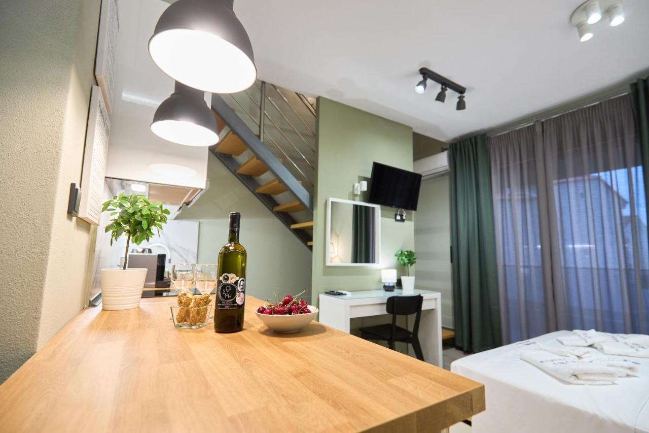 Oisymi Luxury Studios Néa Péramos Eksteriør bilde