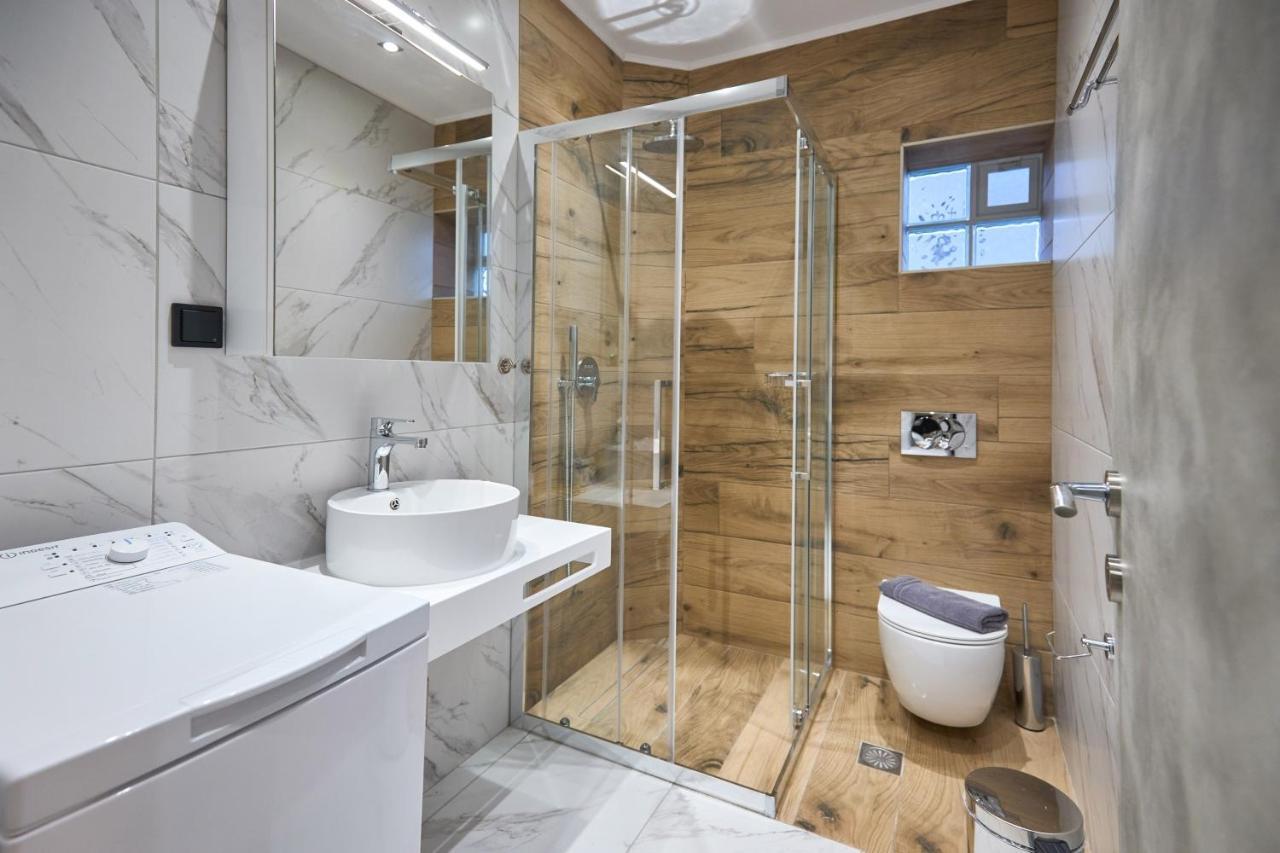 Oisymi Luxury Studios Néa Péramos Eksteriør bilde