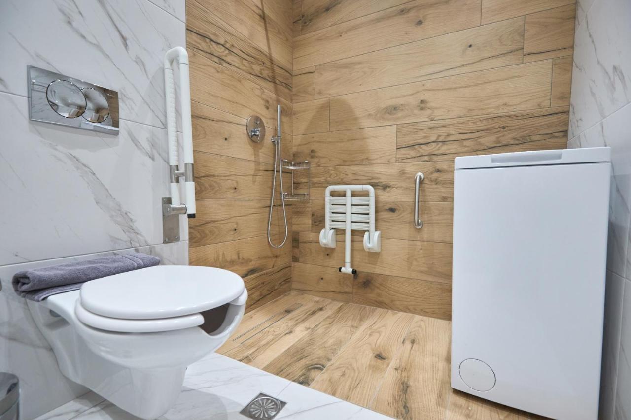 Oisymi Luxury Studios Néa Péramos Eksteriør bilde